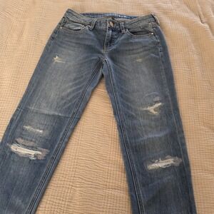 White House Black Market Girlfriend Distressed With A Little Bling Jeans size 0